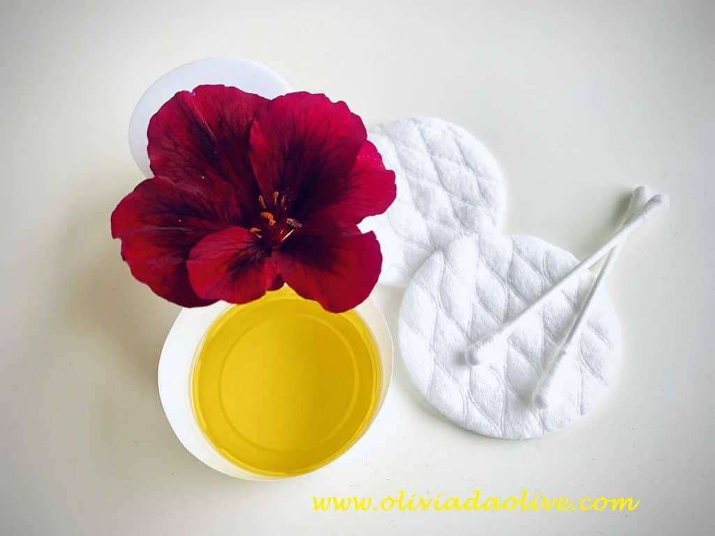 Olive Oil Uses For Face, Skin, Hands, Nails Olive Oil Beauty Benefits