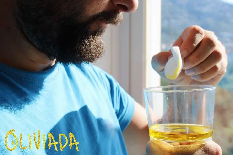 how to apply extra virgin olive oil for beard