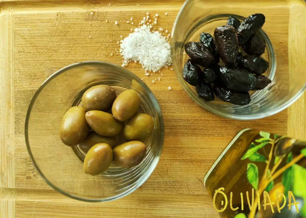 green olives vs black olives differences and similarities